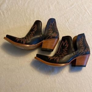 Ariat Cowboy Bootie Black with brown stitching. Size 8.5